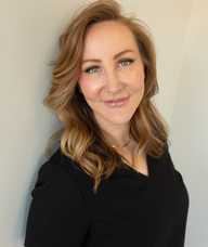 Book an Appointment with Sarah Hughes for Custom Skin Analysis Consultation