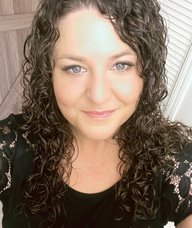 Book an Appointment with Julia Carlson for Counselling